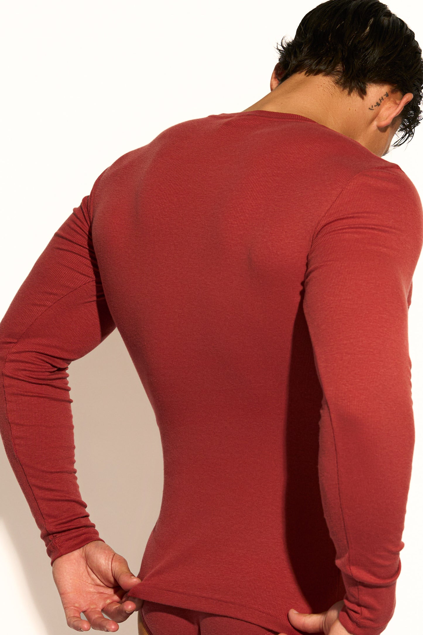 ESSENTIAL LONG SLEEVE TEE - BRANDY SNIFTER