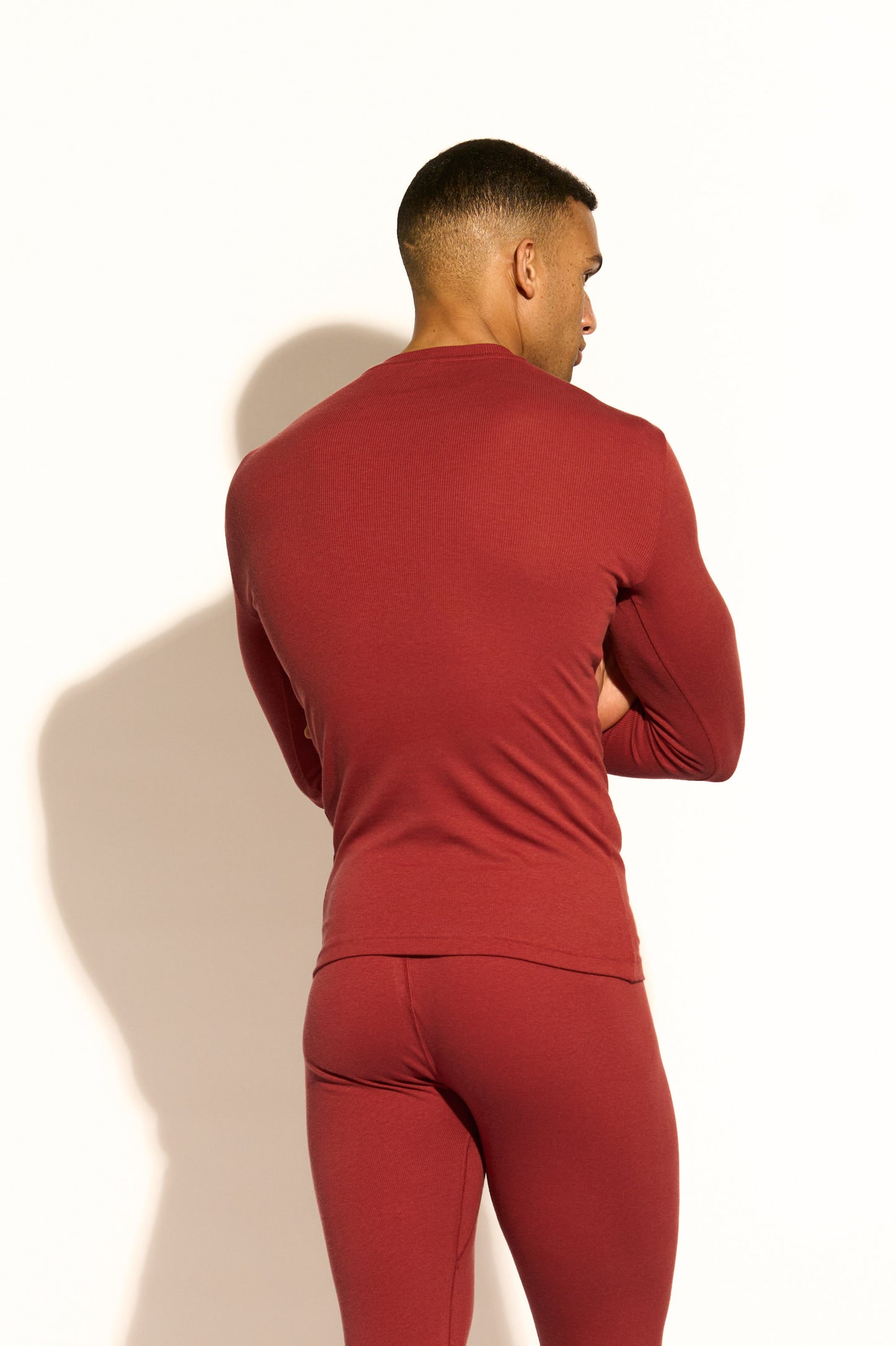 ESSENTIAL LONG SLEEVE TEE - BRANDY SNIFTER