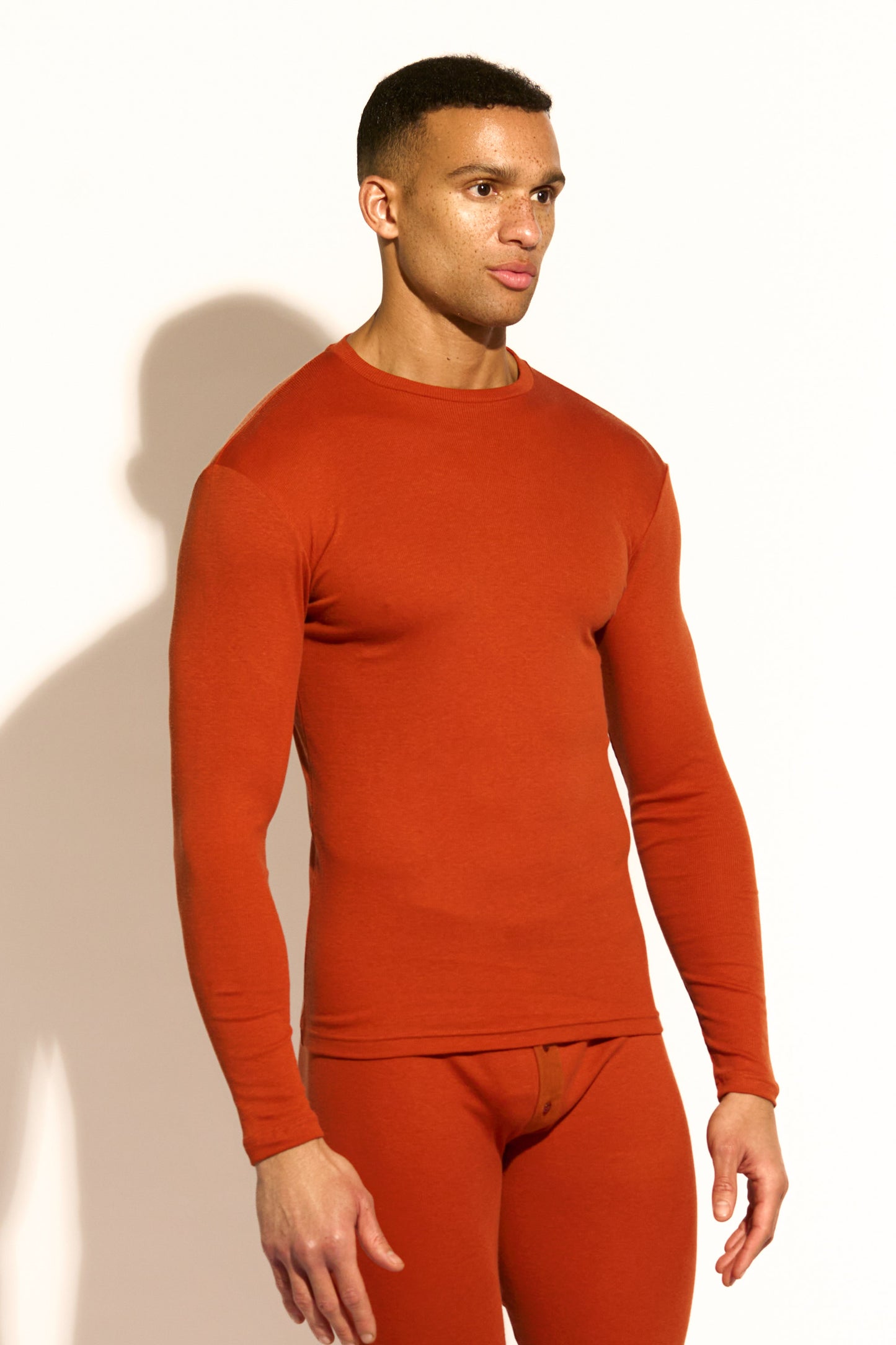 ESSENTIAL LONG SLEEVE TEE - CINNAMON
