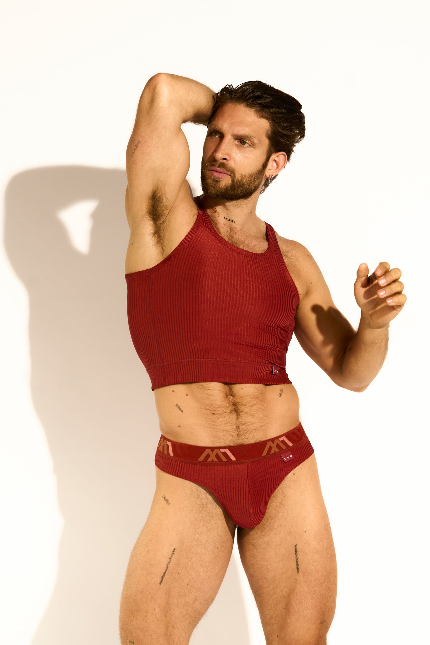 SIGNATURE EXCLUSIVE THONG - BURGUNDY