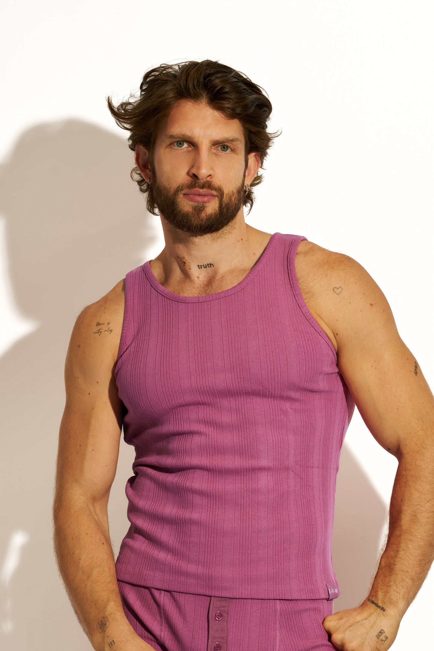 ESSENTIAL EXCLUSIVE TANK TOP REGULAR FIT - WINE