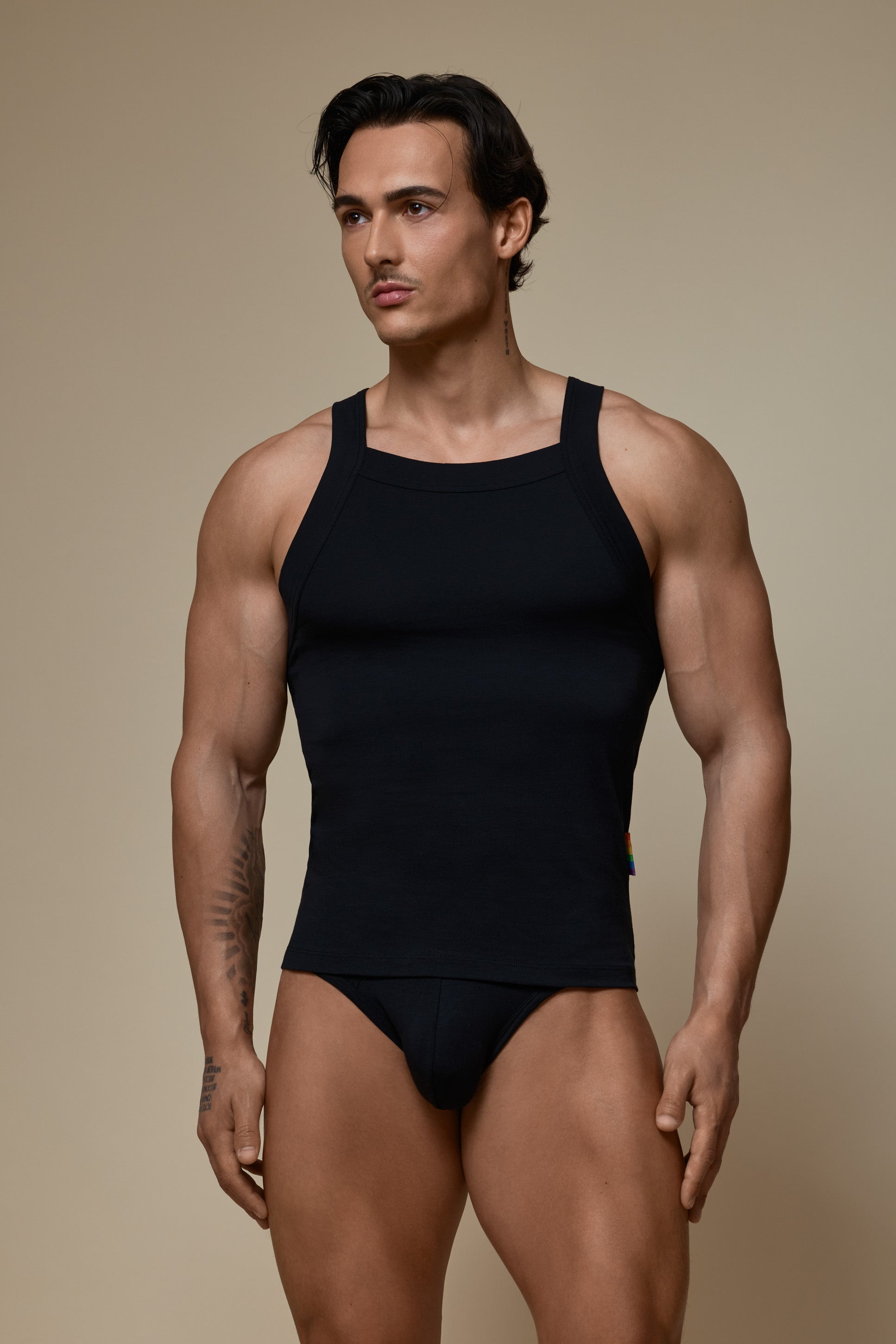 VISIBLY SQUARE TANKTOP PRIDE - BLACK