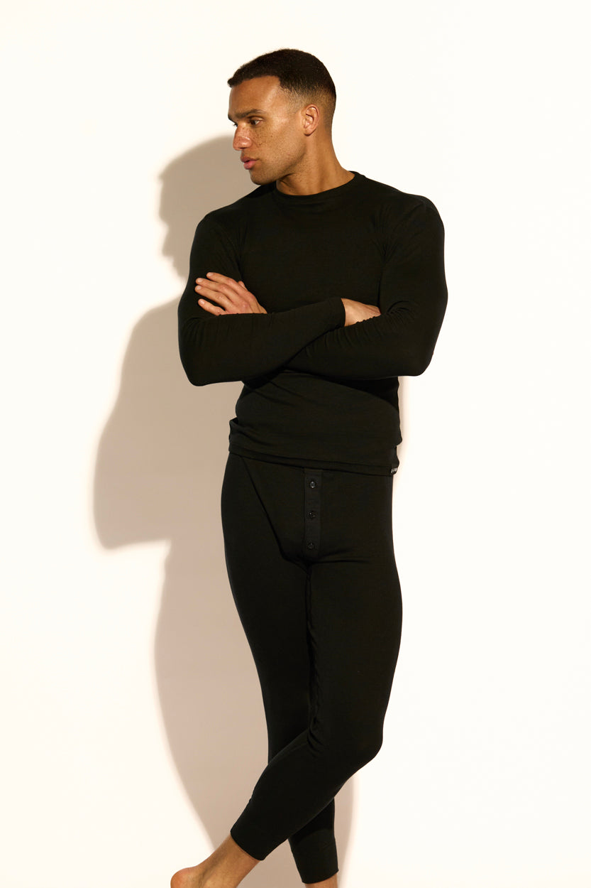 ESSENTIAL LONG SLEEVE TEE - BLACK