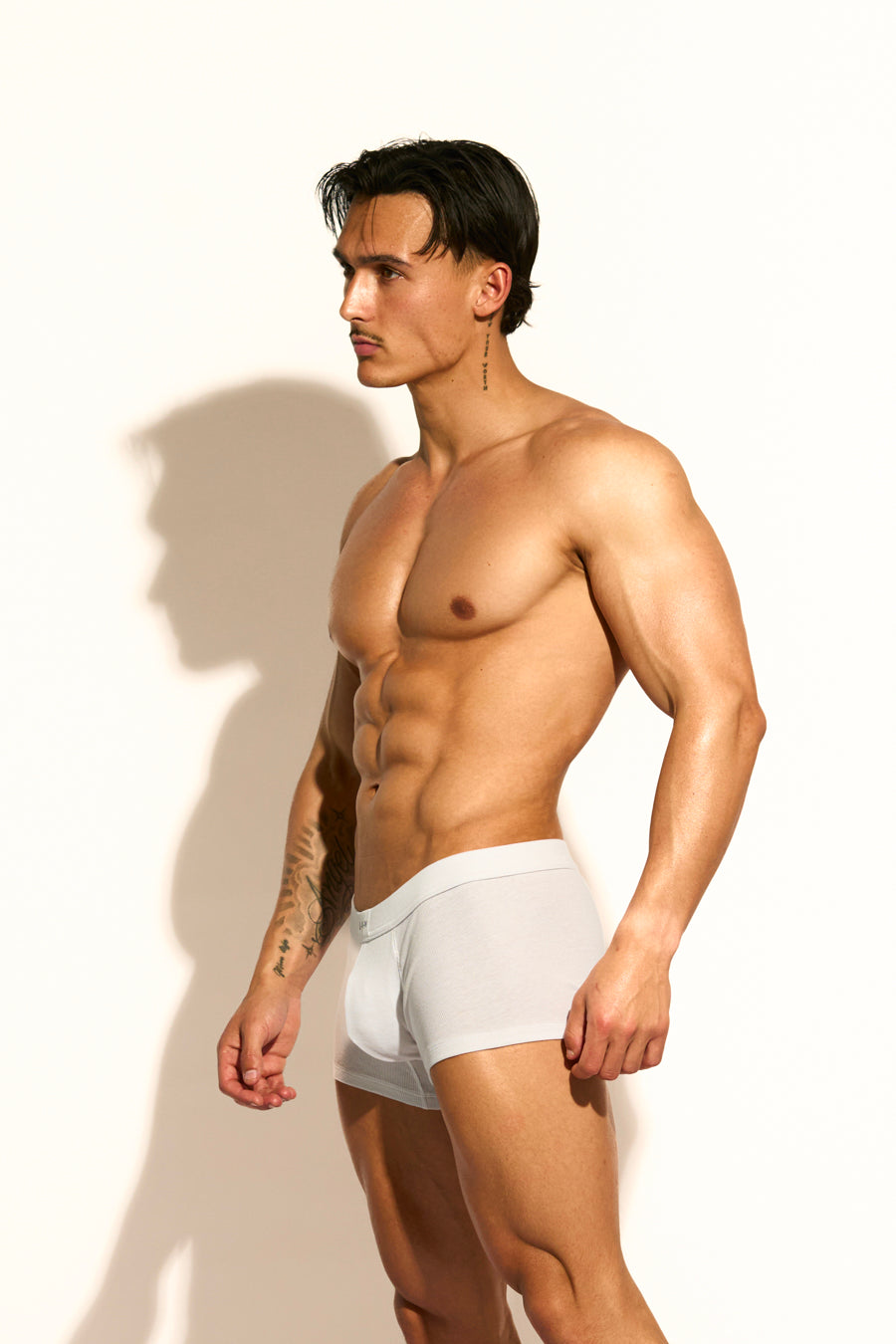 ESSENTIAL CLASSIC TRUNK - WHITE