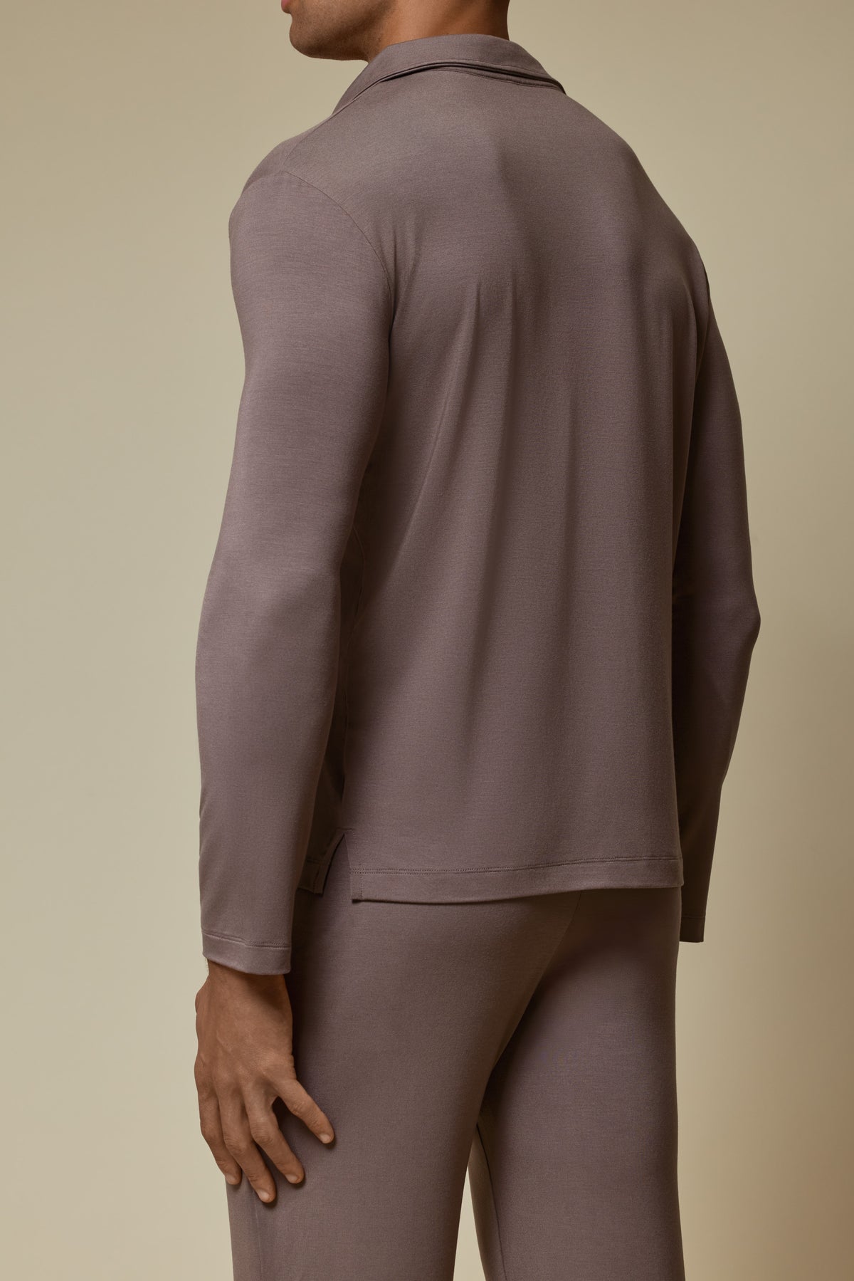 SECOND SKIN V-NECK LONG SLEEVE - DEEP TAUPE