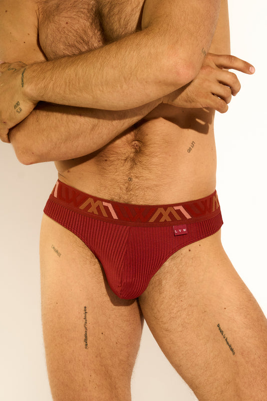 SIGNATURE EXCLUSIVE THONG - BURGUNDY