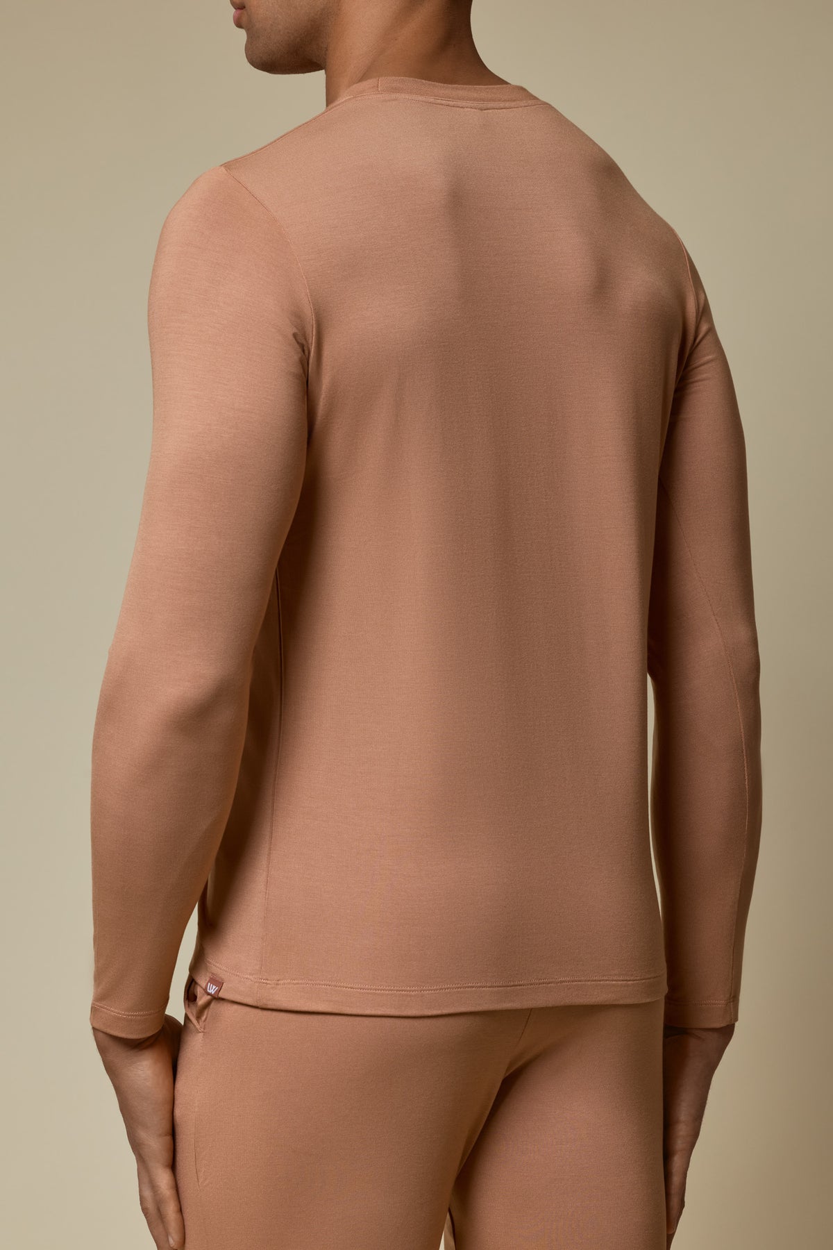 SECOND SKIN LONG SLEEVE TEE - MOCHA