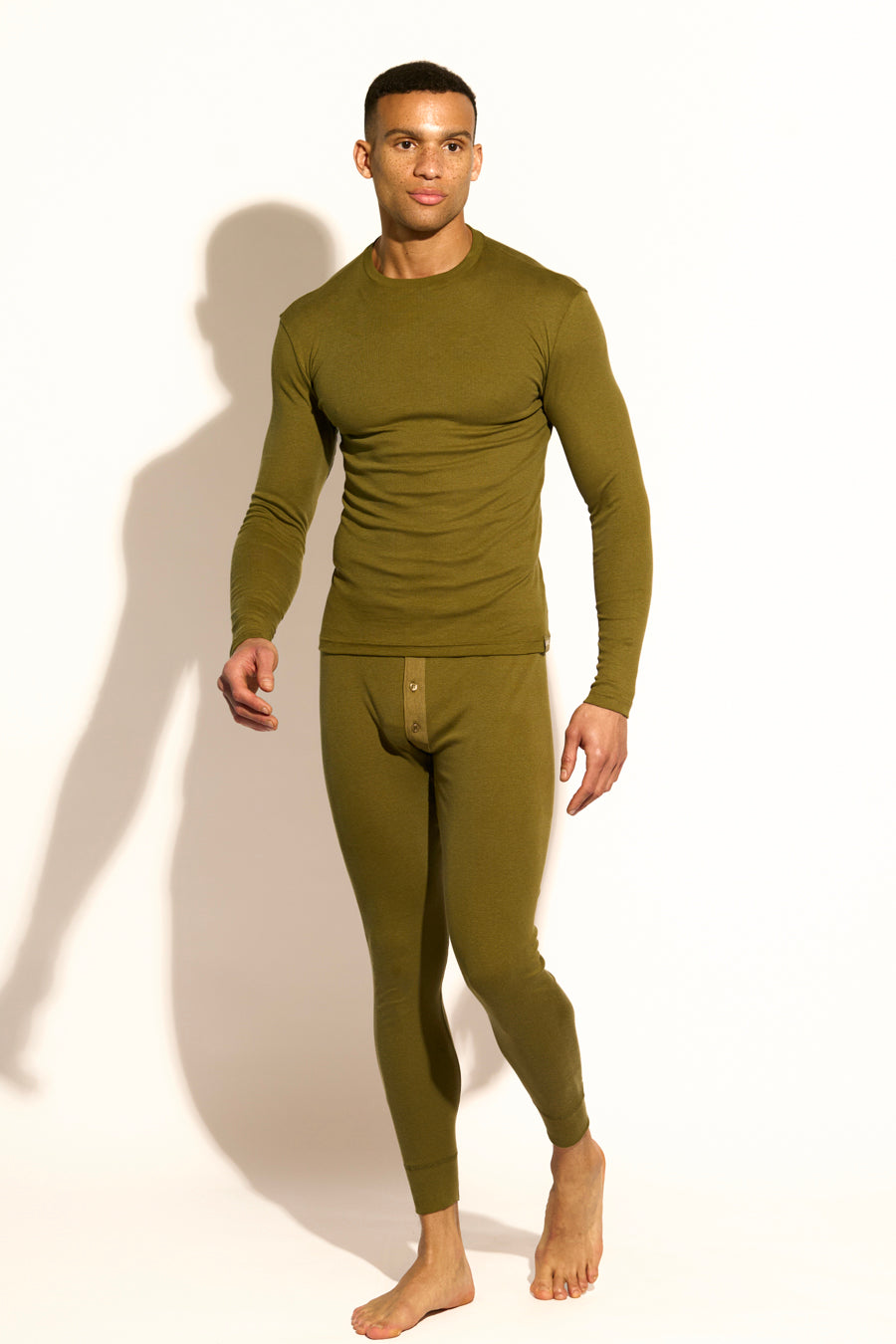 ESSENTIAL LONG SLEEVE TEE - OLIVE