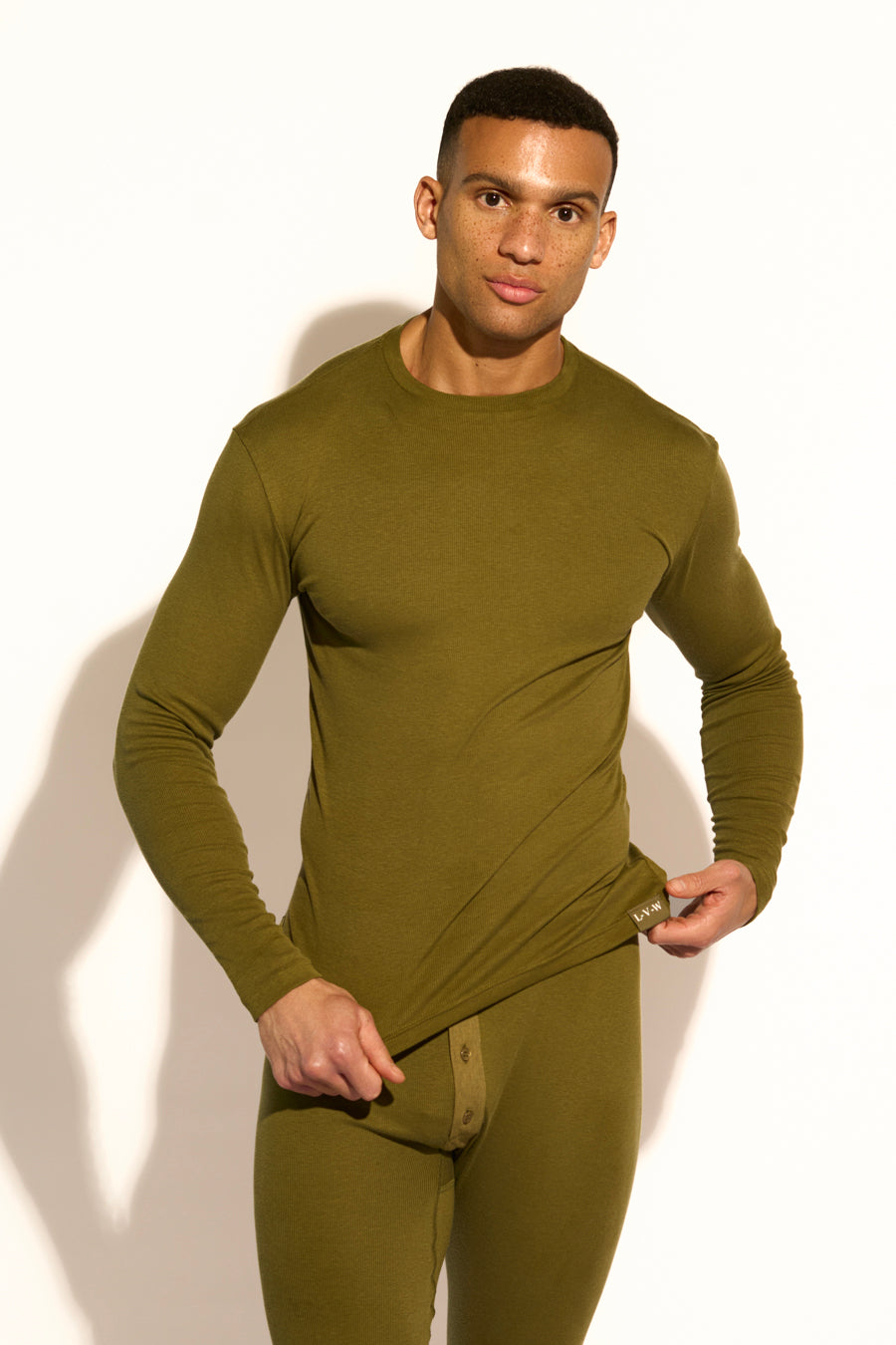 ESSENTIAL LONG SLEEVE TEE - OLIVE