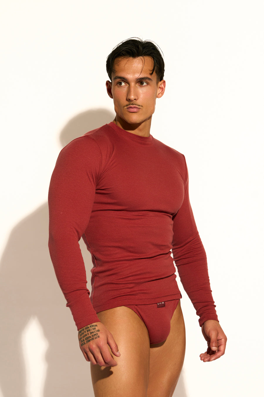 ESSENTIAL LONG SLEEVE TEE - BRANDY SNIFTER