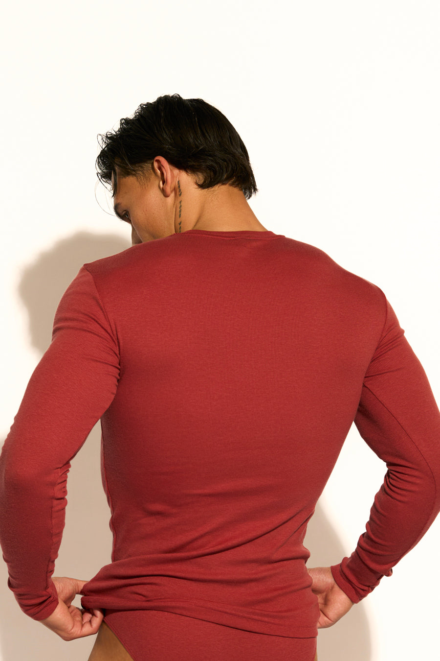 ESSENTIAL LONG SLEEVE TEE - BRANDY SNIFTER