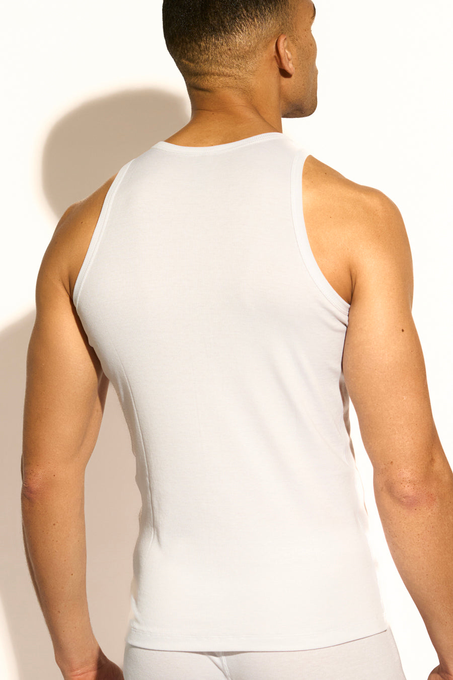 ESSENTIAL TANK TOP REGULAR FIT - WHITE