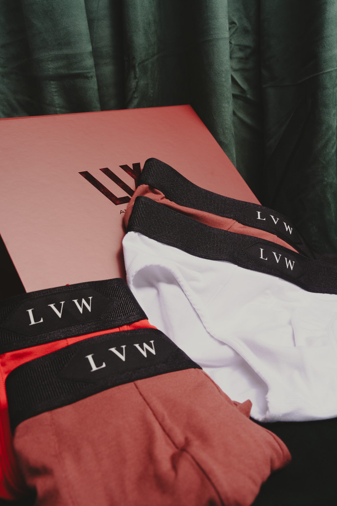 THE WINTER ESSENTIALS (4-PACK)