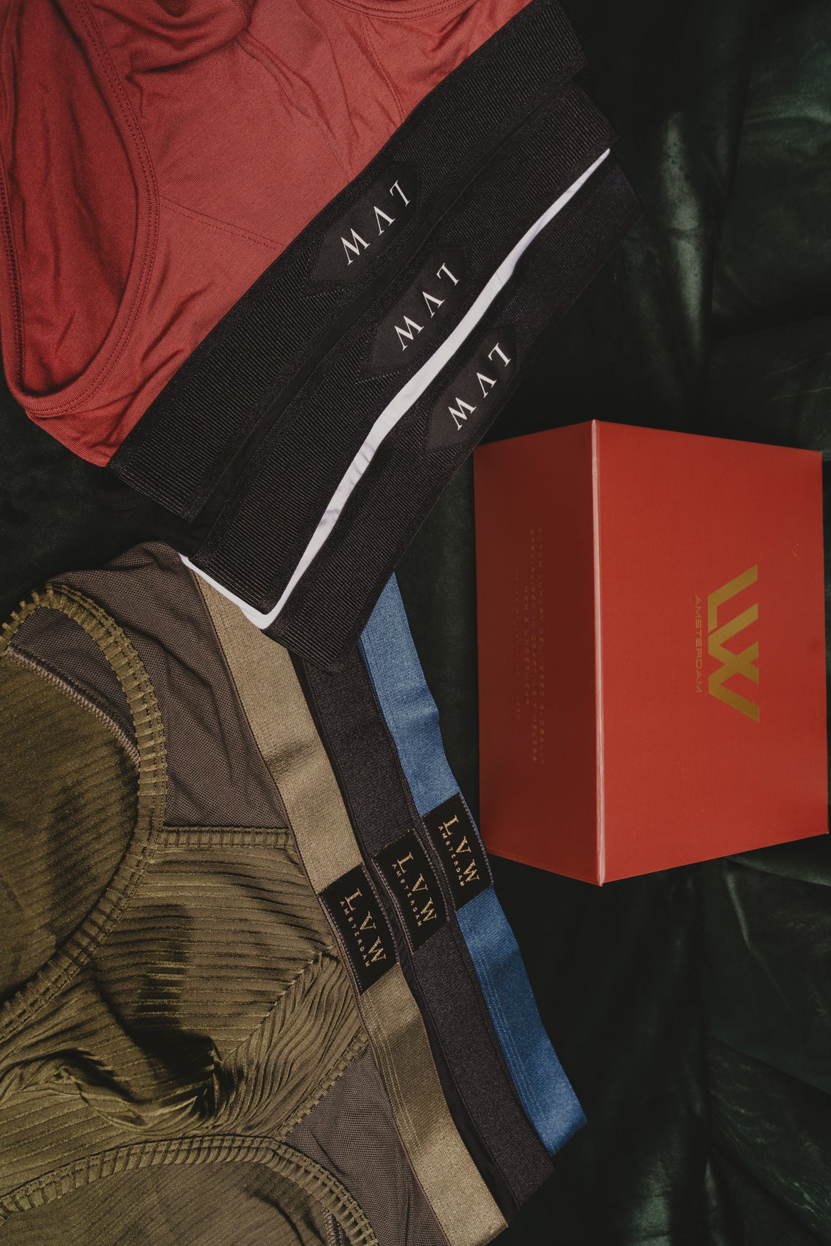 THE HOLIDAY BRIEFS (6-PACK)