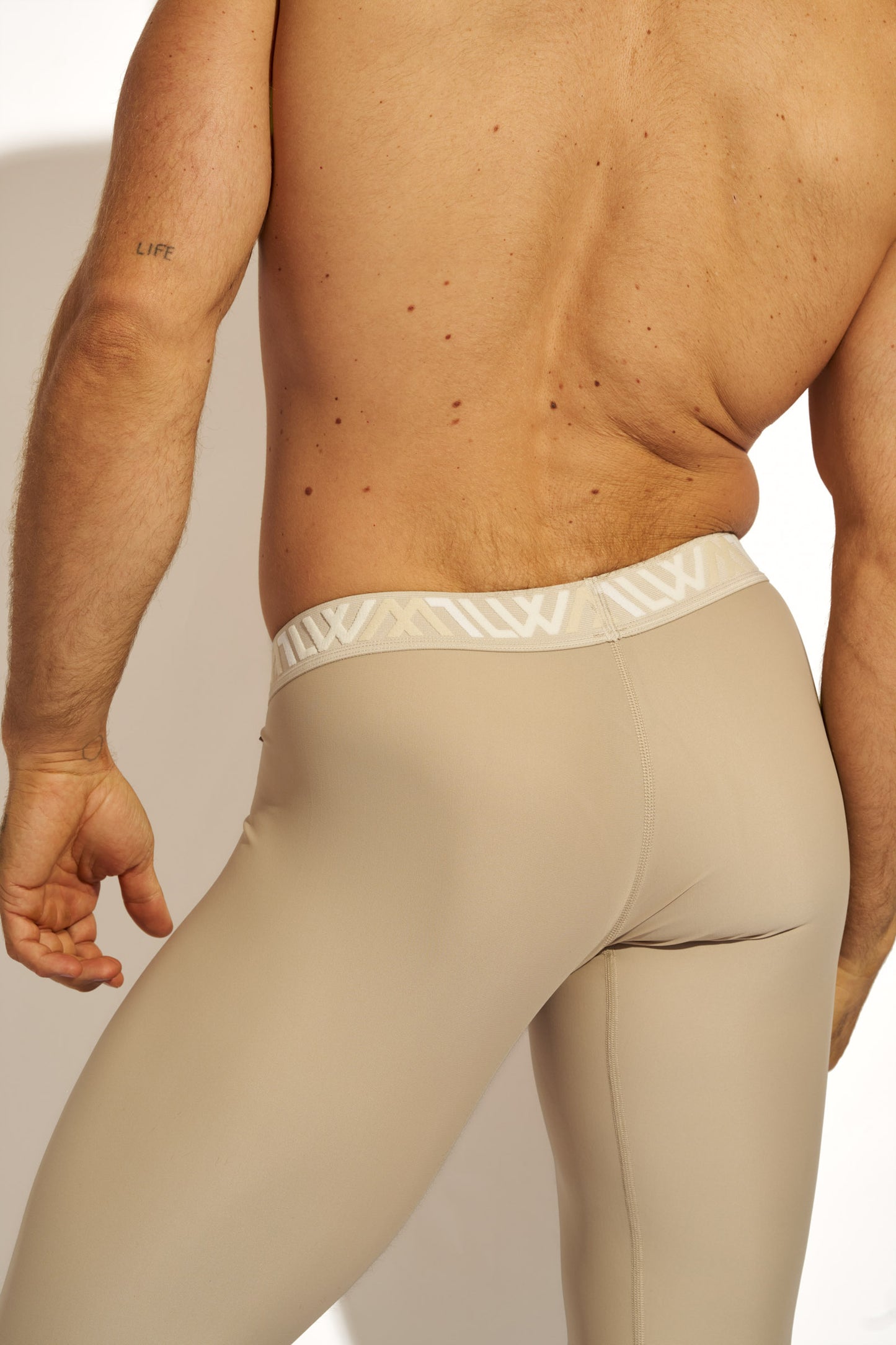 SIGNATURE LEGGING COMPRESSION - CAMEL