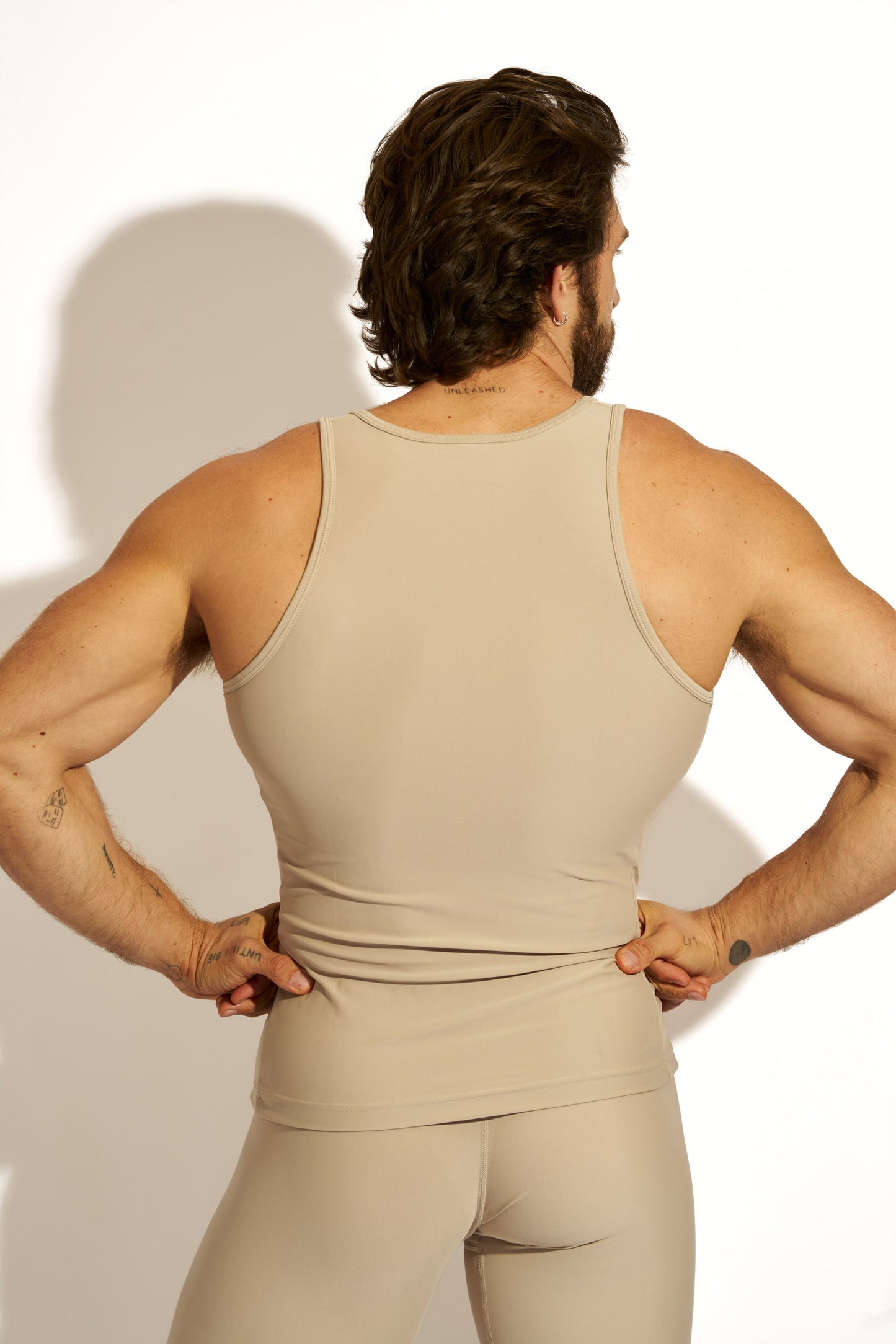 SIGNATURE TANK TOP SLIM FIT - CAMEL