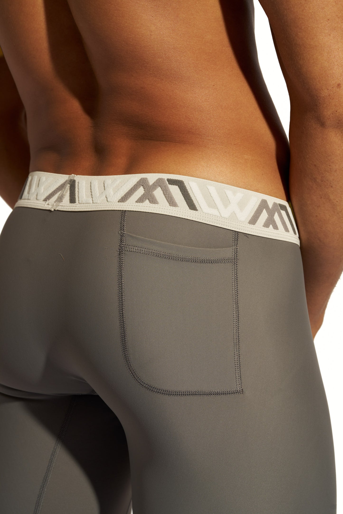 SIGNATURE HYBRID BIKER SHORT - DARK GRAY