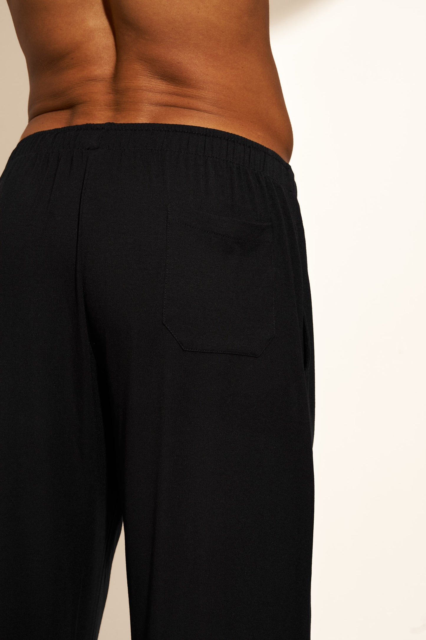 PREMIUM LOUNGEWEAR PANTS RELAXED FIT - BLACK