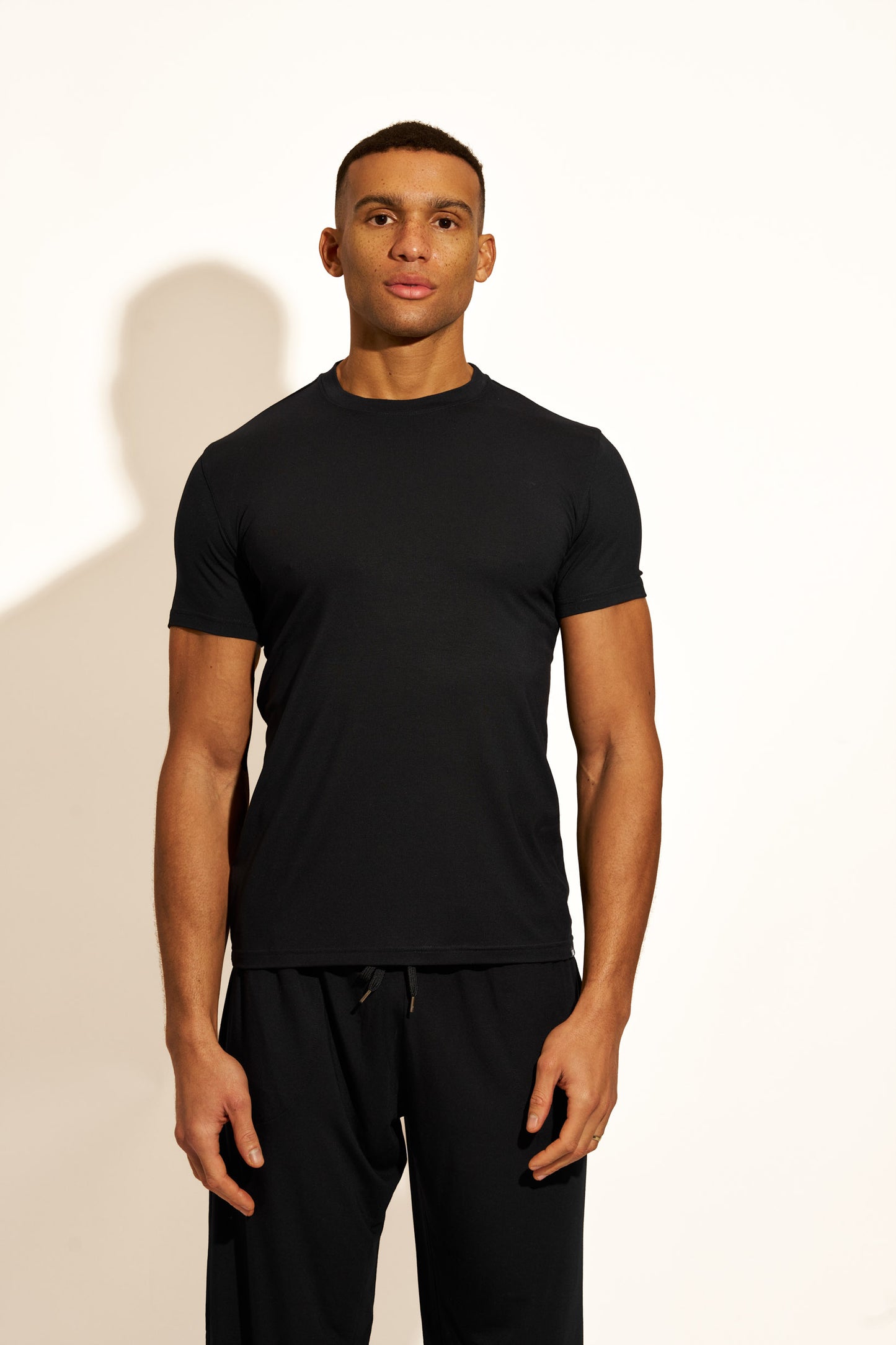 PREMIUM LOUNGEWEAR T-SHIRT - BLACK