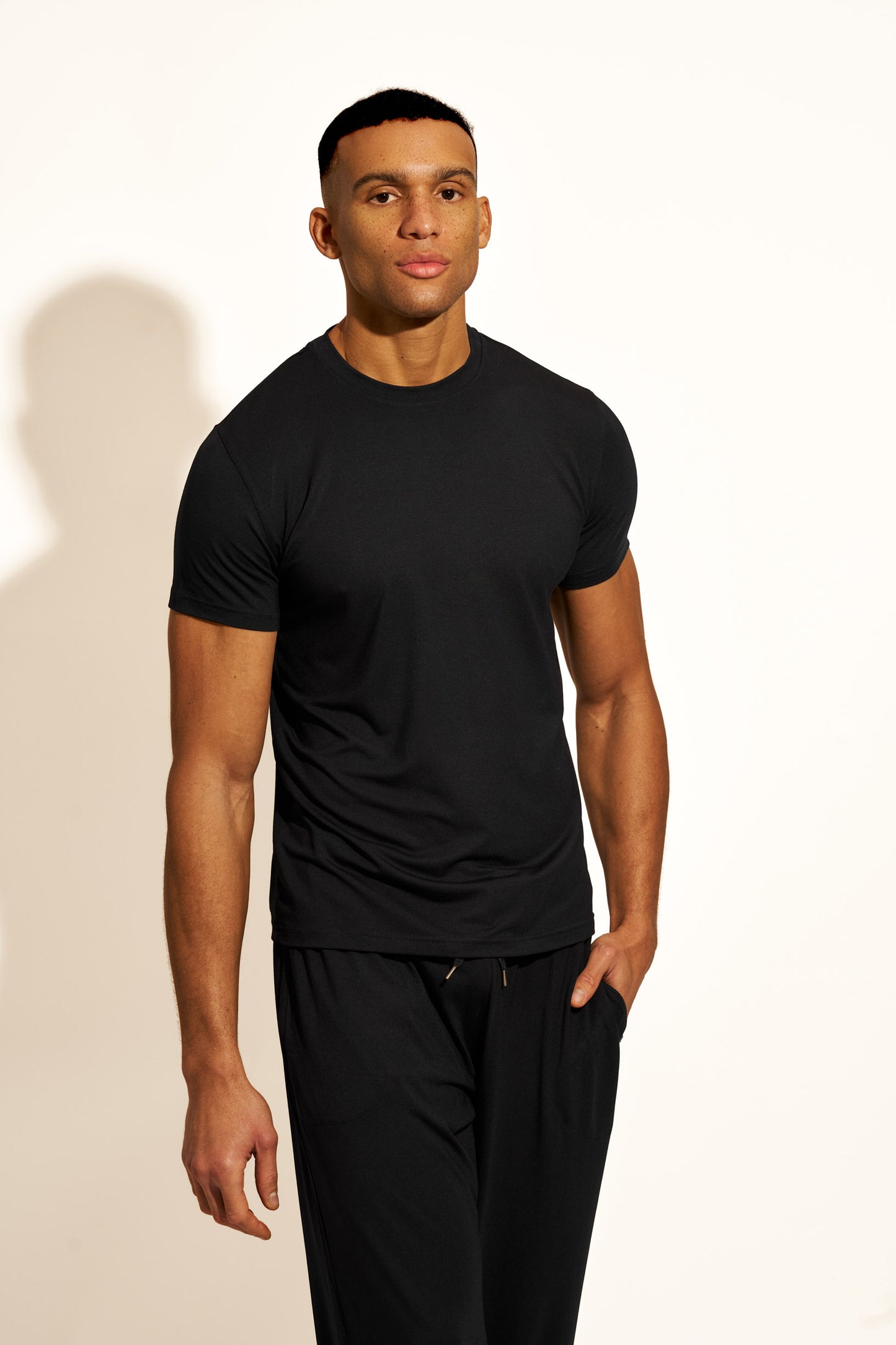 PREMIUM LOUNGEWEAR T-SHIRT - BLACK