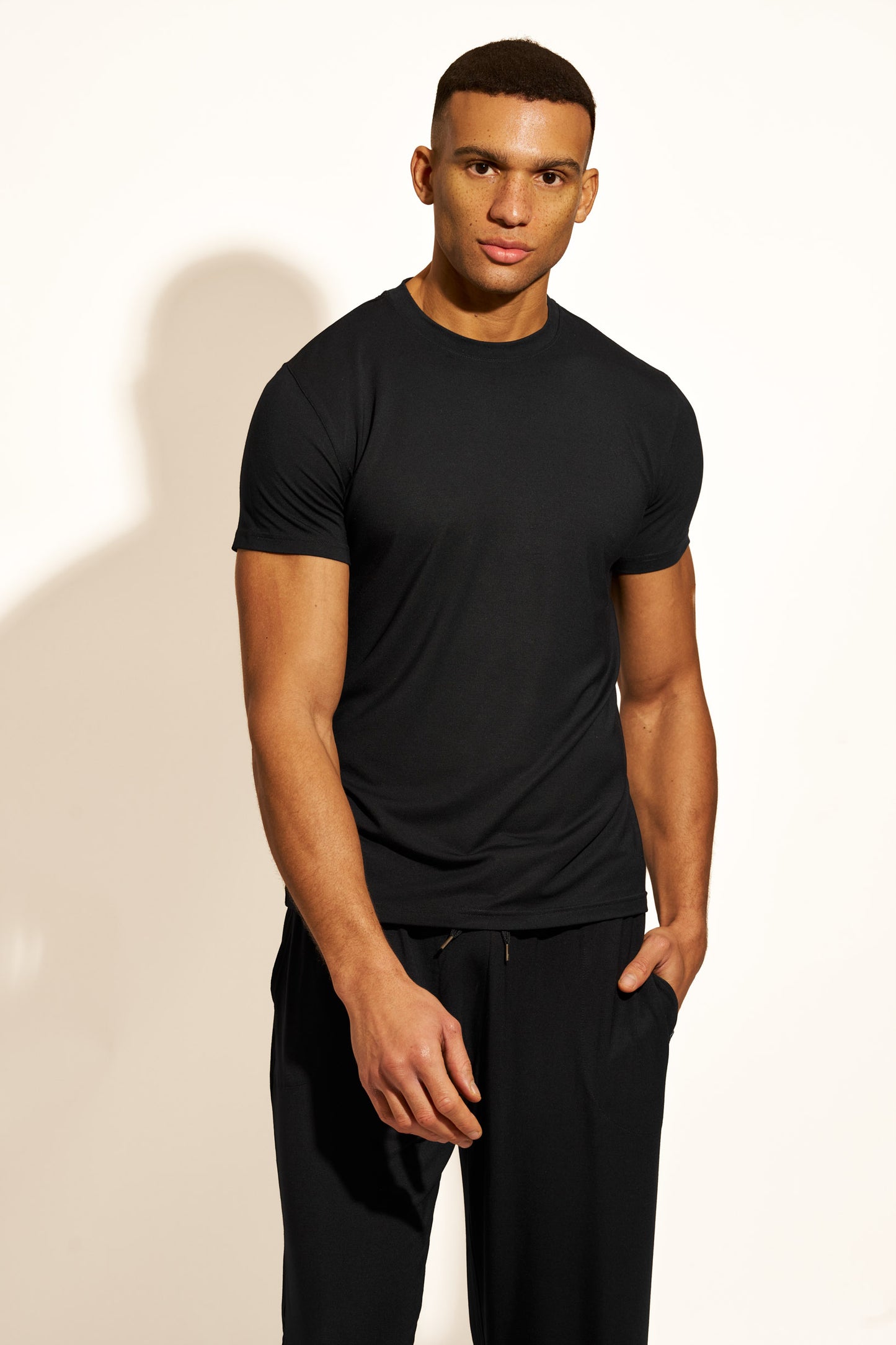 PREMIUM LOUNGEWEAR T-SHIRT - BLACK