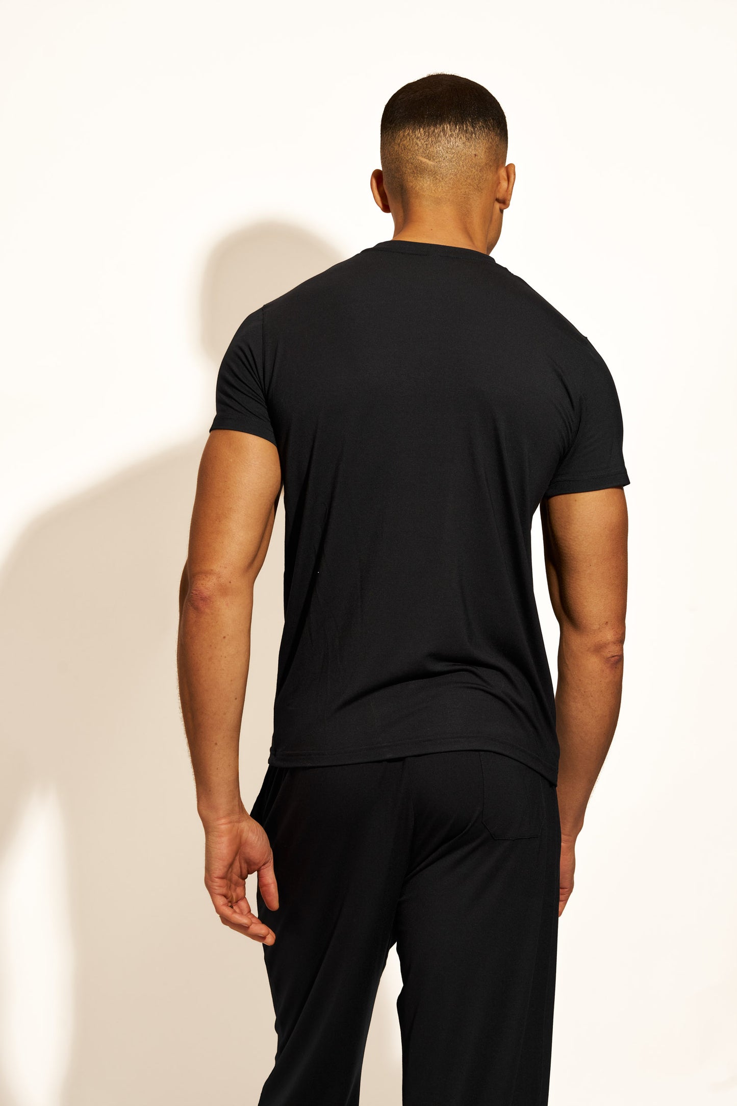 PREMIUM LOUNGEWEAR T-SHIRT - BLACK