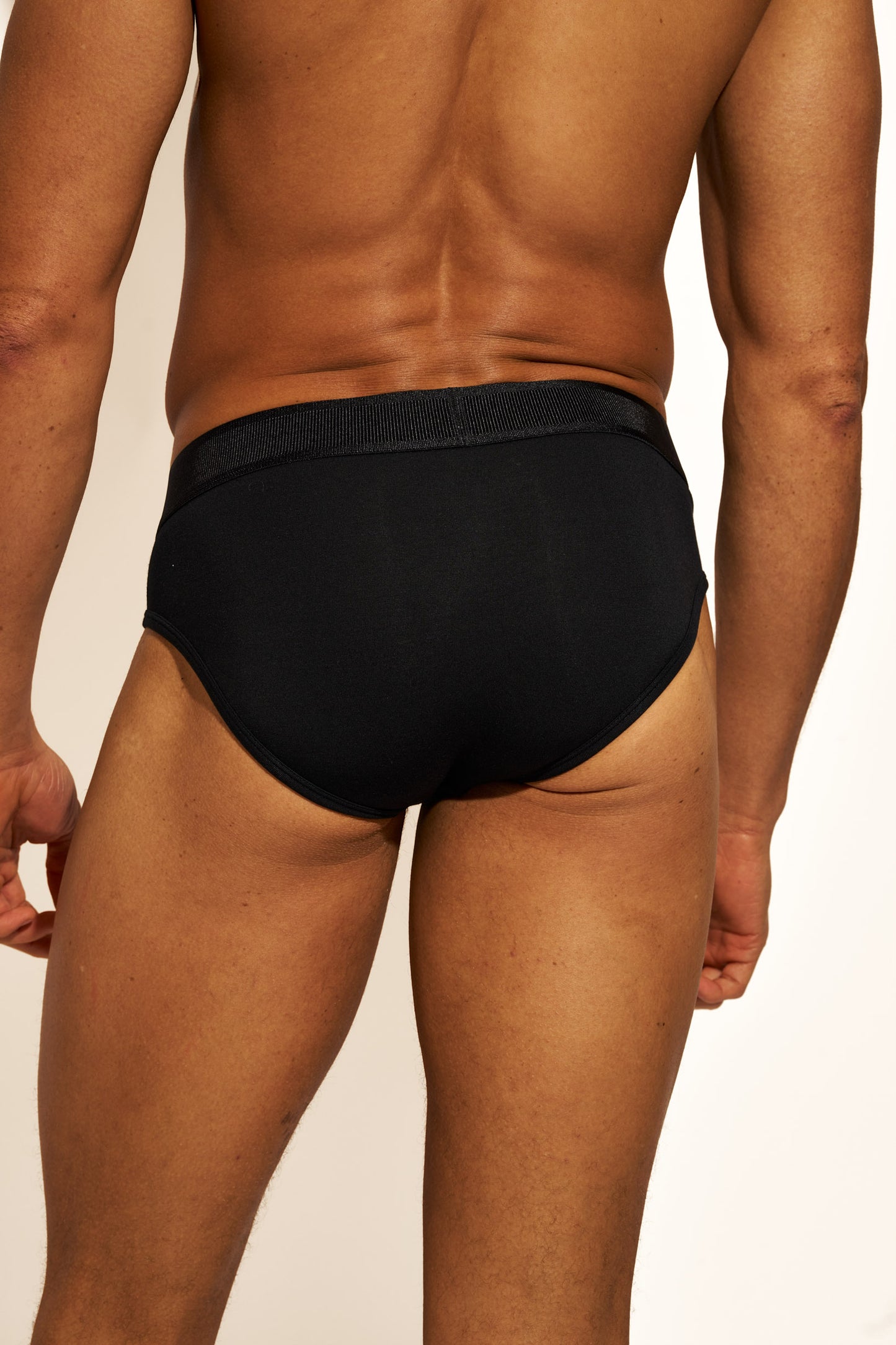 PREMIUM BRIEF - BLACK