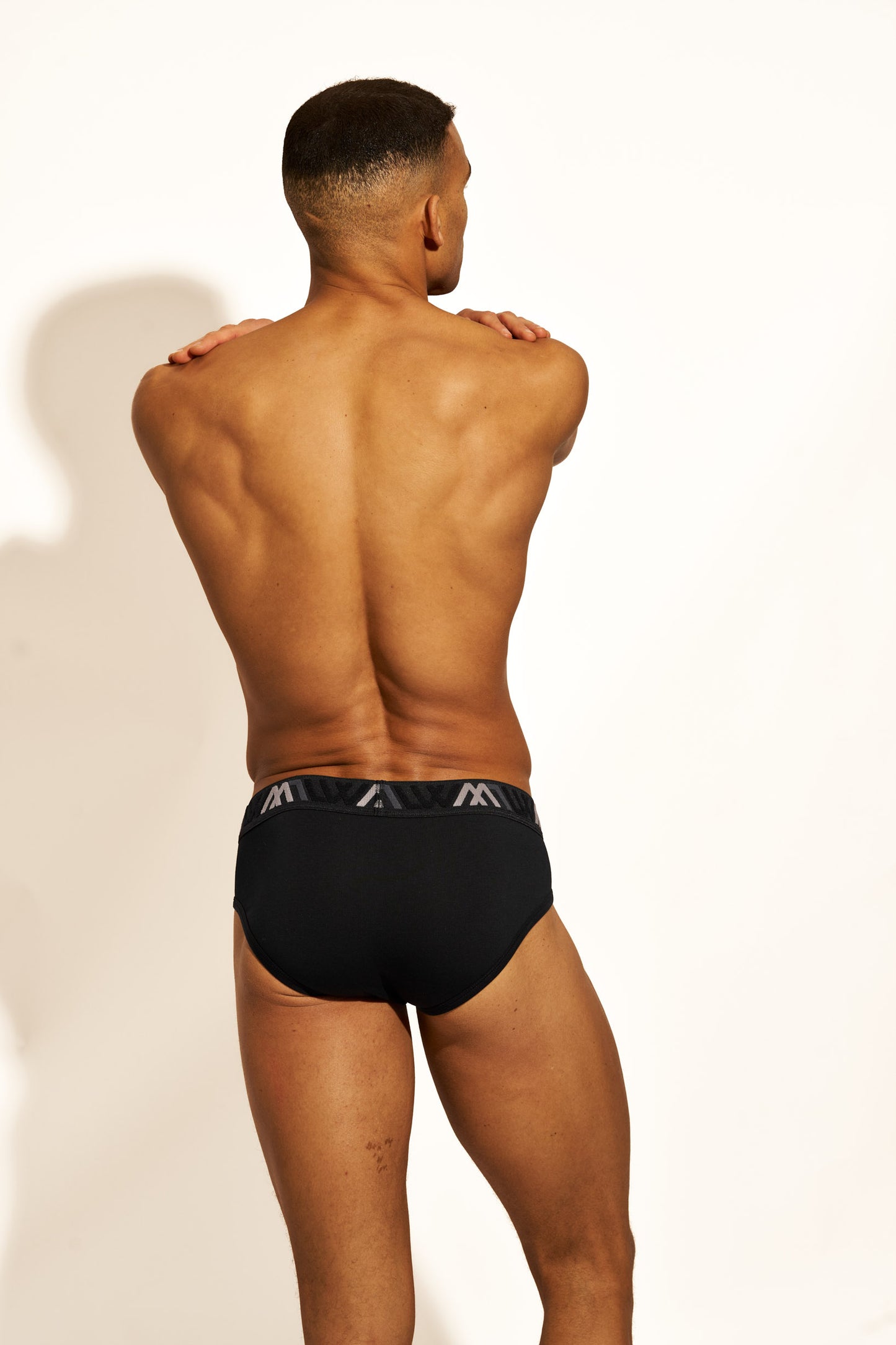 SIGNATURE ORGANIC COTTON BRIEF - BLACK
